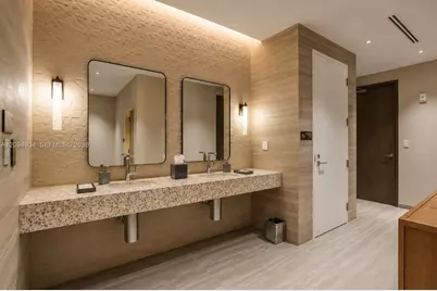 2411 Laguna Cir #2408, Miami, FL 33181 - Photo 36