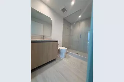 2411 Laguna Cir #2408, Miami, FL 33181 - Photo 16