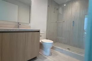 2411 Laguna Cir, Miami, FL 33181 - Photo 16