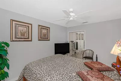 329 SE 3rd St #502P, Hallandale Beach, FL 33009 - Photo 24