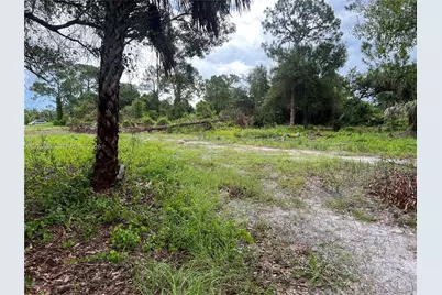17 Roosevelt Ave, Lehigh Acres, FL 33936 - Photo 14