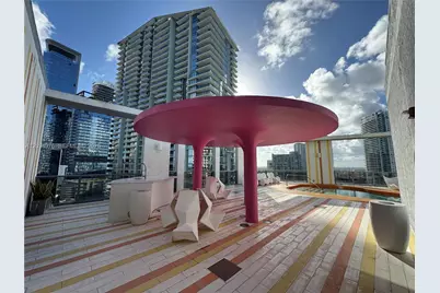 31 SE 6th St #903, Miami, FL 33131 - Photo 26