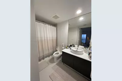 31 SE 6th St #903, Miami, FL 33131 - Photo 6