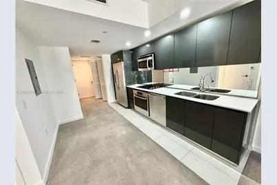 31 SE 6th St #903, Miami, FL 33131 - Photo 2