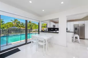 2330 NE 195th St, Miami, FL 33180 - Photo 10