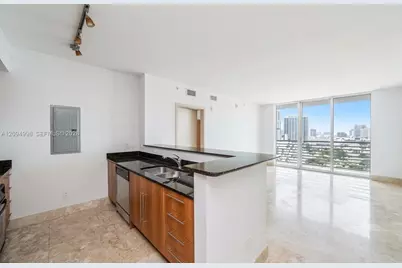 325 S Biscayne Blvd #2722, Miami, FL 33131 - Photo 6