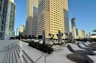 325 S Biscayne Blvd, Miami, FL 33131 - Photo 26