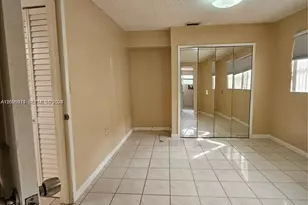 4596 E 8th Ct, Hialeah, FL 33013 - Photo 22