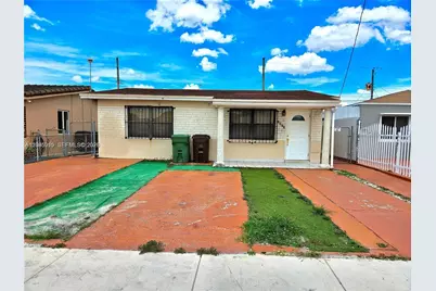 4596 E 8th Ct, Hialeah, FL 33013 - Photo 2