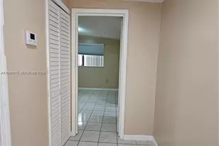4596 E 8th Ct, Hialeah, FL 33013 - Photo 20
