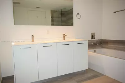 [Address not provided], Miami, FL 33131 - Photo 10