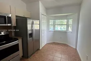 2920 SE 13th Ave, Homestead, FL 33035 - Photo 8