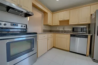 2403 SW 58th Mnr #1, Fort Lauderdale, FL 33312 - Photo 18