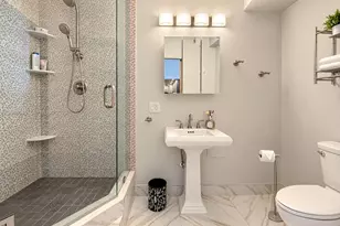 300 Bayview Dr, Sunny Isles Beach, FL 33160 - Photo 18