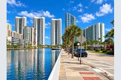 300 Bayview Dr #2014, Sunny Isles Beach, FL 33160 - Photo 26