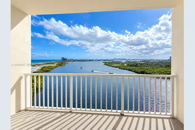 300 Bayview Dr #2014, Sunny Isles Beach, FL 33160 - Photo 2