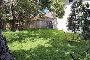 18340 SW 102nd Pl, Miami, FL 33157 - Photo 4