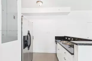 425 NE 30th St, Miami, FL 33137 - Photo 6