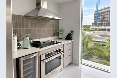 1133 102nd St #403, Bay Harbor Islands, FL 33154 - Photo 10