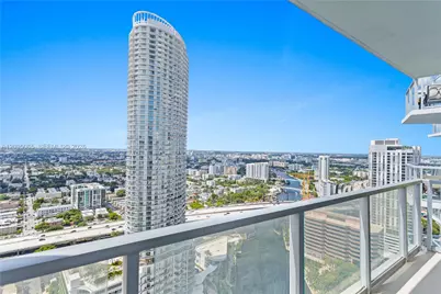 185 SW 7th St #3600, Miami, FL 33130 - Photo 1