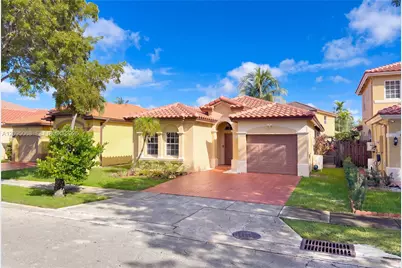12817 SW 54th Ct, Miramar, FL 33027 - Photo 2