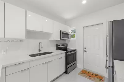 10930 SW 216th St, Miami, FL 33170 - Photo 14