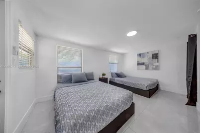 1137 SW 8th Ter, Fort Lauderdale, FL 33315 - Photo 32
