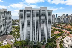 21055 Yacht Club Dr, Aventura, FL 33180 - Photo 34
