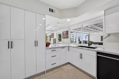 6750 SW 74th St, South Miami, FL 33143 - Photo 14
