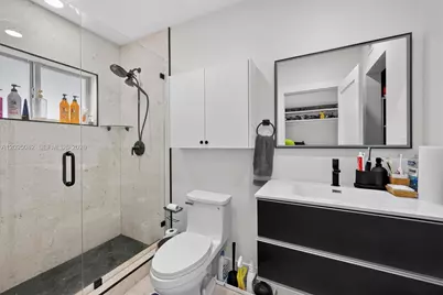 6750 SW 74th St, South Miami, FL 33143 - Photo 32