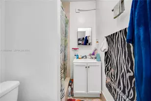 20273 NW 32nd Ave, Miami Gardens, FL 33056 - Photo 20