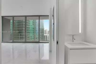 300 Biscayne Boulevard Way #3108, Miami, FL 33131 - Photo 8