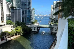 31 SE 5th St, Miami, FL 33131 - Photo 18