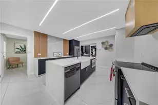 2612 SW 12th St, Miami, FL 33135 - Photo 10