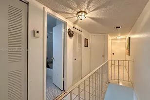 1103 W 39th Terrace, Hialeah, FL 33012 - Photo 8