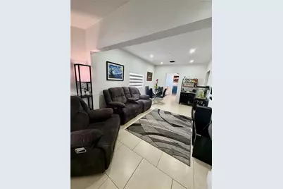 521 NW 44th Ave, Miami, FL 33126 - Photo 4