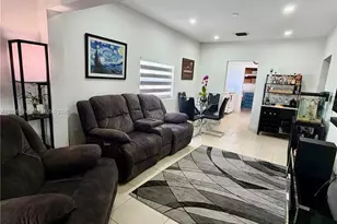 521 NW 44th Ave, Miami, FL 33126 - Photo 4