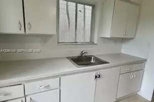 521 NW 44th Ave, Miami, FL 33126 - Photo 22