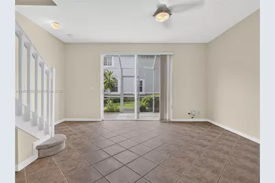 3677 San Simeon Cir, Weston, FL 33331 - Photo 10