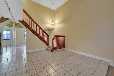 1043 SW 113th Ter, Pembroke Pines, FL 33025 - Photo 8