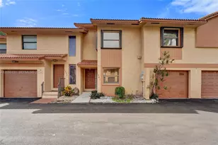 1043 SW 113th Terrace, Pembroke Pines, FL 33025 - Photo 1