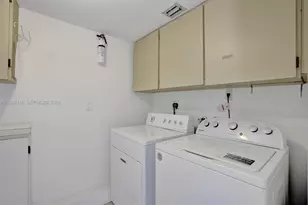 16500 NE 27th Ave, North Miami Beach, FL 33160 - Photo 32