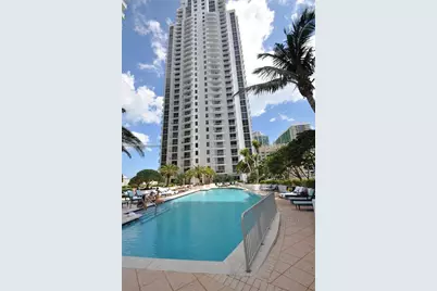 1060 Brickell Ave #3111, Miami, FL 33131 - Photo 14