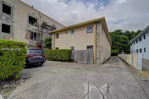 427 SW 6th St, Miami, FL 33130 - Photo 4