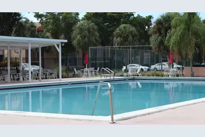 8220 SW 24th St #4304, North Lauderdale, FL 33068 - Photo 4