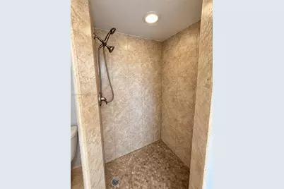 610 Tennis Club Dr #303, Fort Lauderdale, FL 33311 - Photo 10