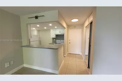 1800 Sans Souci Blvd #428, North Miami, FL 33181 - Photo 8