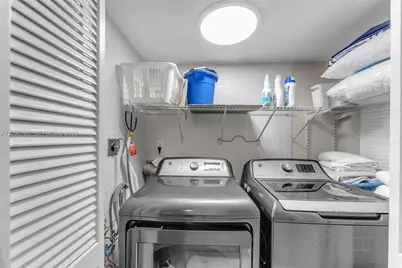 6423 Collins Ave #901, Miami Beach, FL 33141 - Photo 16