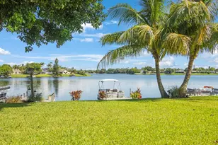 12911 Upper Cove Dr, Wellington, FL 33414 - Photo 4