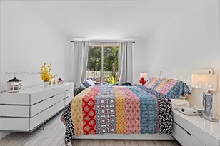 1655 NE 115th St, Miami, FL 33181 - Photo 14